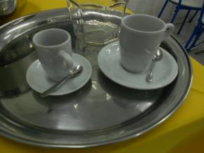 XICARAS E BANDEJAS INOX